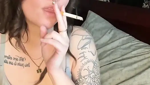 Cewek sange ini lagi asik dan habis-habisan - pov