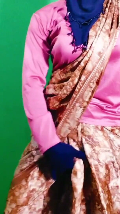 Sex with friend's wife wearing a very beautiful and sexy saree | Clip 3