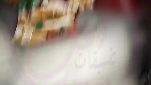 Jemenische arabische ehefrau betrügt ihren ehemann mit saudi-arabischem mann