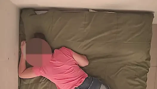 Verheirateter schwanzliebhaber gibt seinen kumpels immer blowjobs