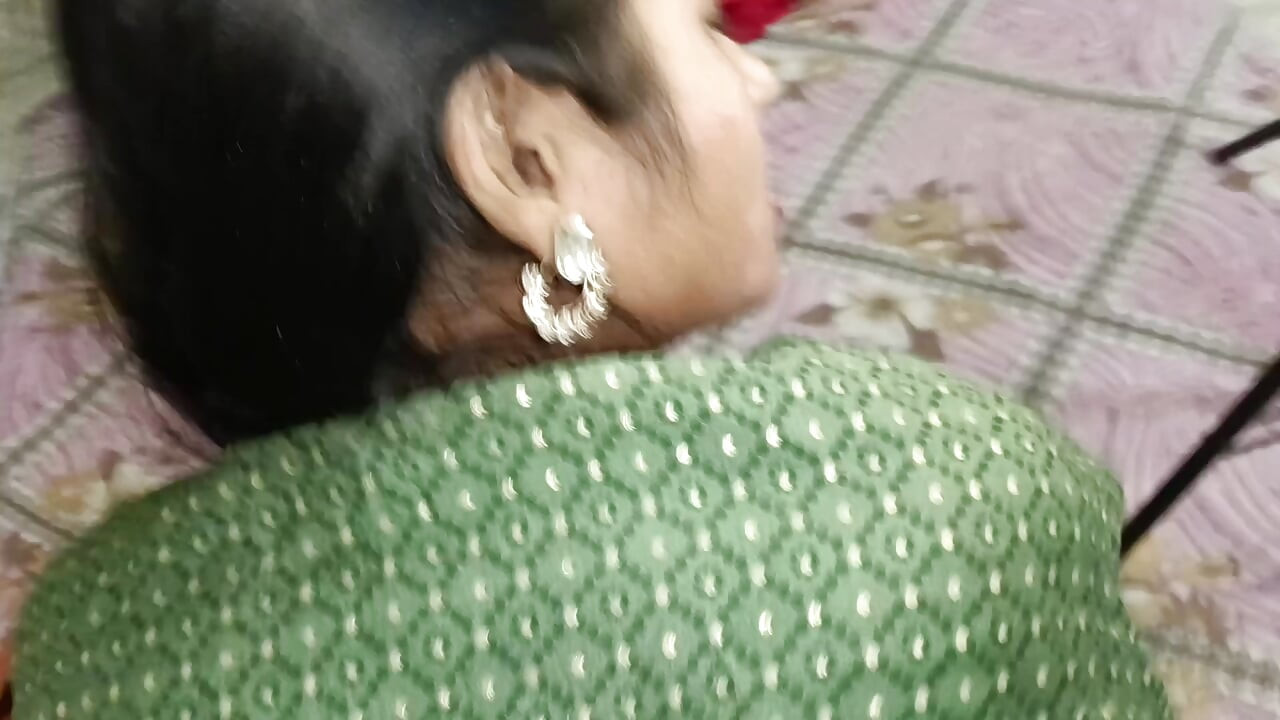 Curvy Indian Bhabhi Hard Doggy in Bedroom with Devar - Amateur Desi Homemade Roleplay