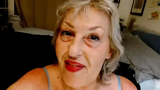 1444 Giantess Dawn in einem langen video darüber, wie sie auf kleine smols tritt und sich nicht interessiert ...