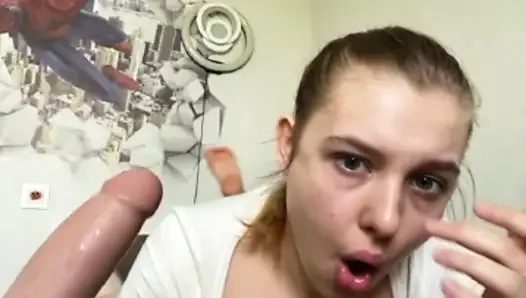 Грязный минет с дилдо с Jucielussie и пощечиной задницы