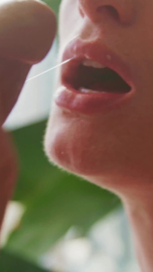 Blonde model drools all over her boyfriends cock | Clip 1