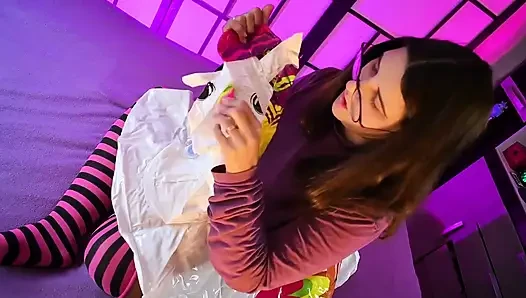 Unboxing and Deflating Unicorn Swimring - Bunny Looner