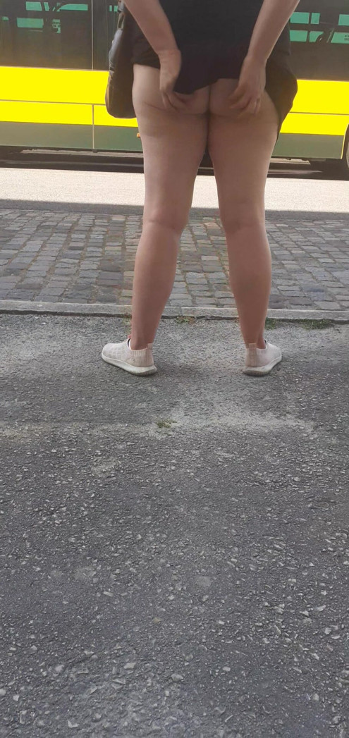 Madura shows on the street