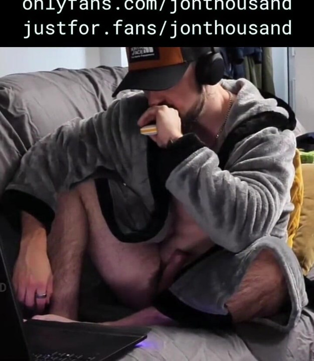 Roommate boner