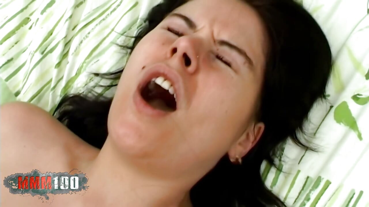 Nikita Fransız amatör anal sikiş oral seks boşalması