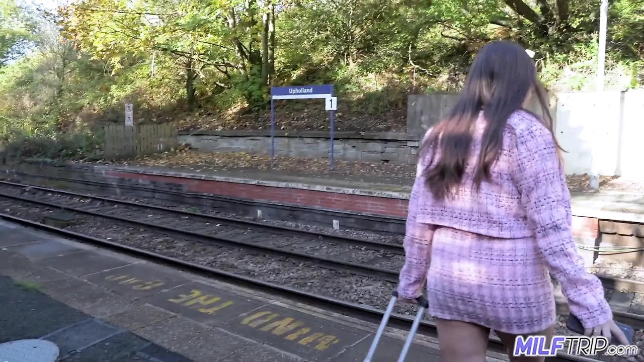 Milftrip Thick Big Tit MILF Debut for Horny British Hotwife