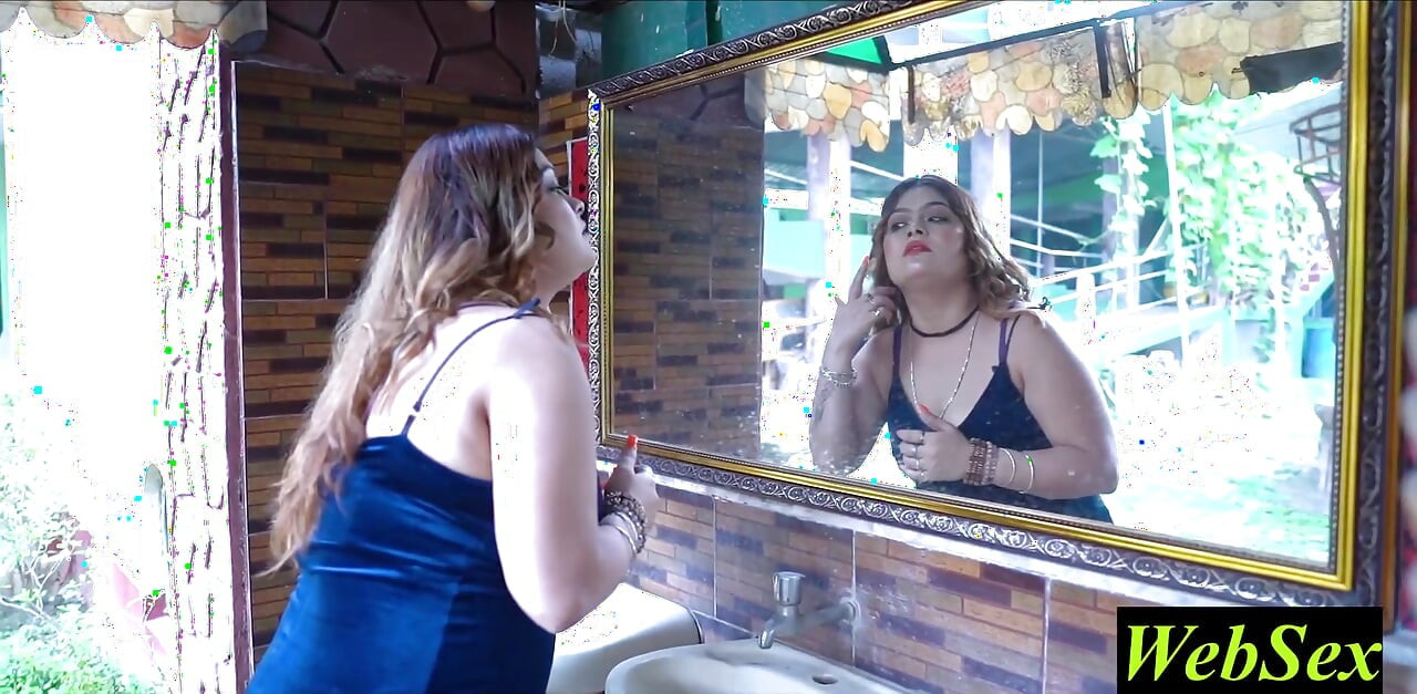 Yaramaz kameralı adam güzel modeli sikiyor! Hintli model gerçek seks