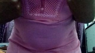 Indische cuckold mietje slet training