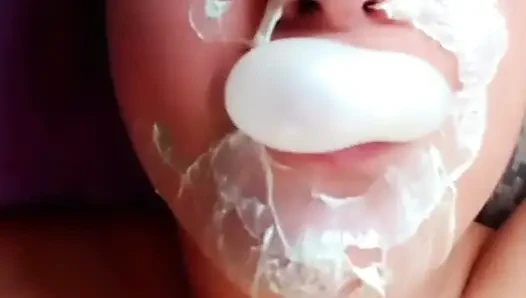 Facial bubblegum lengket - pov telanjang - bunny looner