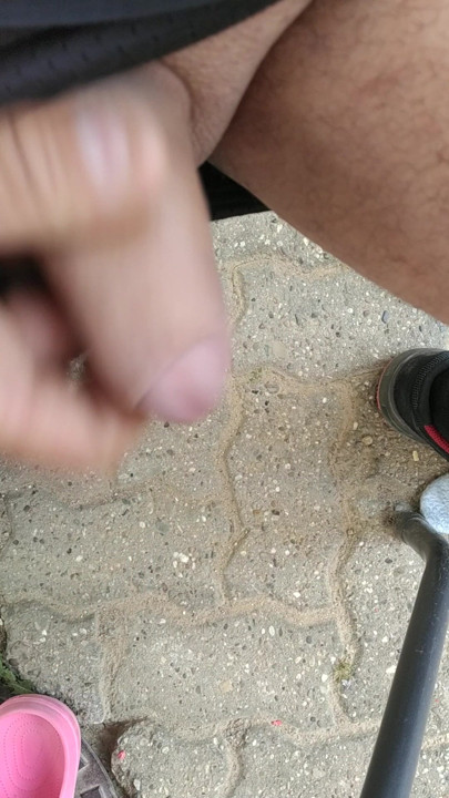 Jerk off in Hand