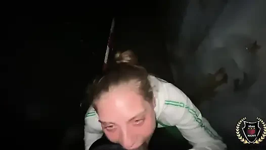 Büyük zenci yarağı Rome Major arka sokakta emiyor