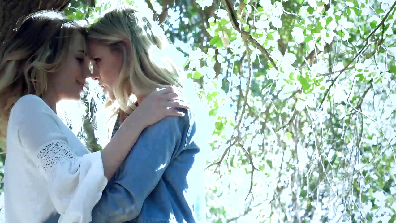 Gadna lezbejska ljubavna pička