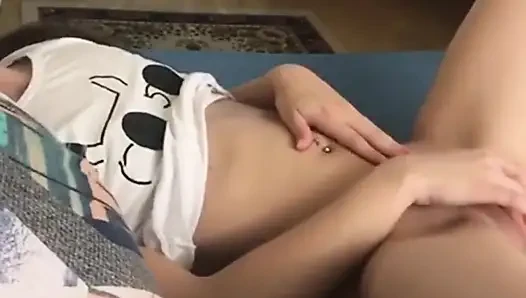 Loirinha Rabuda Remake Video Solo Pertama