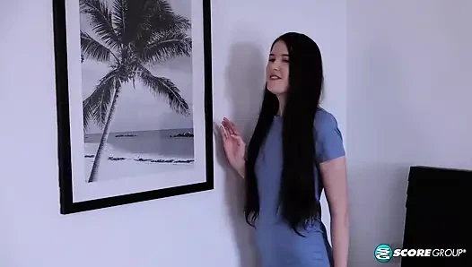 Стройная и сексуальная тинка