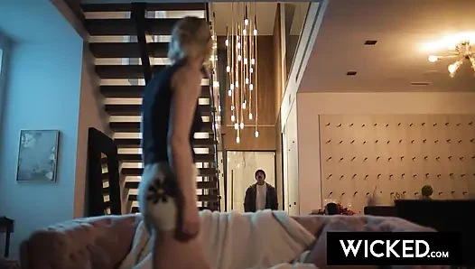 Wicked - ateşli sarışın hatun Lily Labeau aldattıktan sonra sert sikiliyor