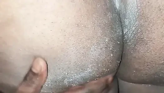 Bhabhi'nin poposunu pudra sürdükten sonra siktim.