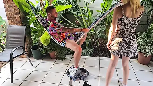 Hawaii tatilinde sürtük kız arkadaş üstte