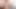 Sapphire fetiş lateks vitesini çıkarıyor ve cam dildoyla tek başına mastürbasyon yapıyor