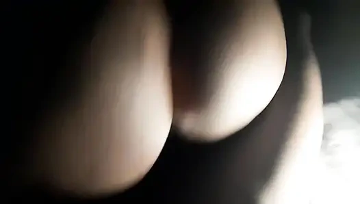 Büyük götlü bayan büyük siyah yarağa biniyor büyük zenci yarağı kremsi oldu