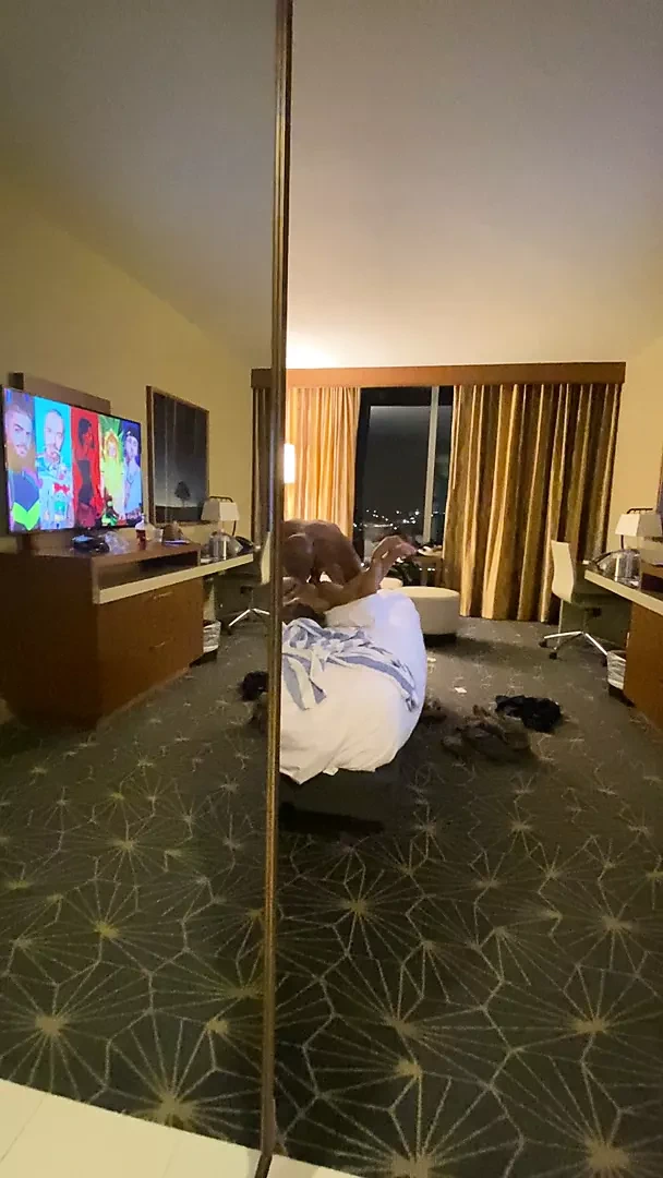 我们再次见到我们的大黑鸡巴