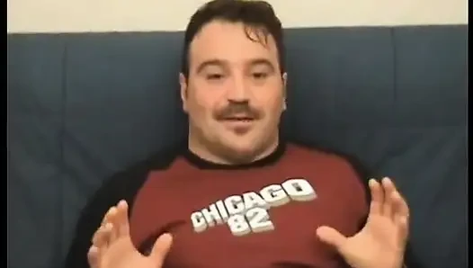 Amateur fucker bangs a fat woman in mask legs wide open