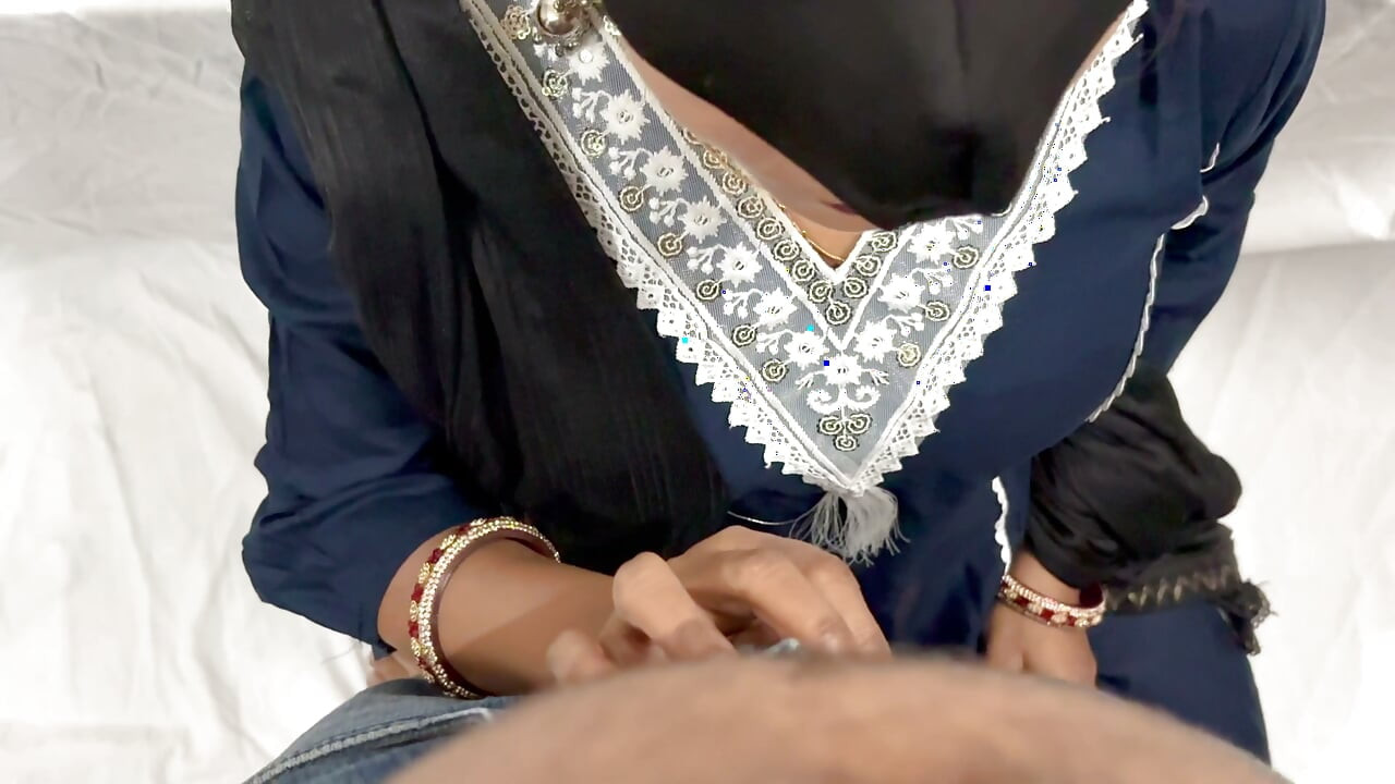 Hot girl agree for sex desi girl fucked hindi audio
