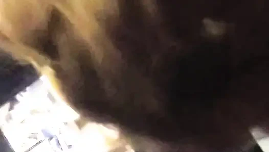 Хотвайф-шлюшка "Elsalicious" пристрастилась к двум