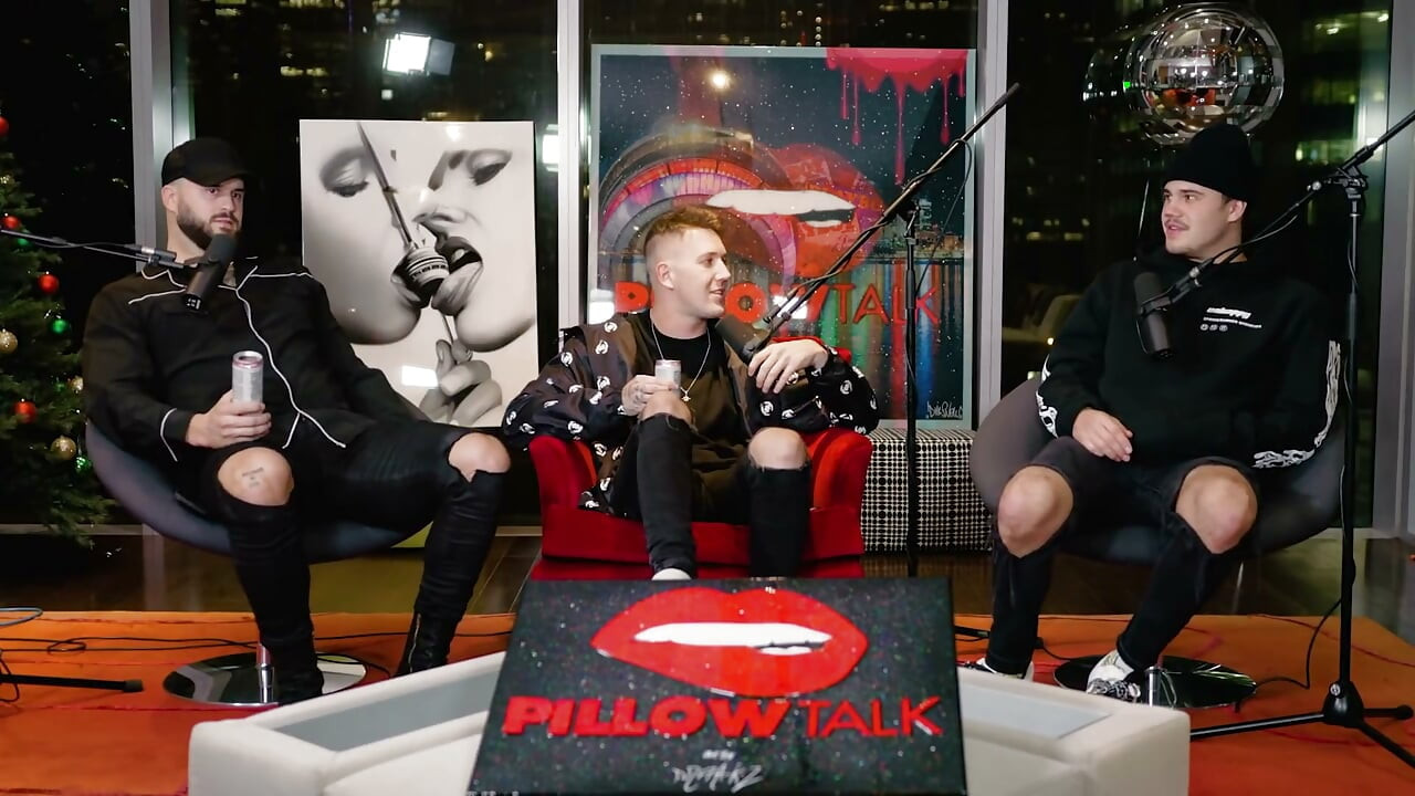 Brad Sousa pergunta a Jake Paul como seu gosto d*ck !! (Tana Mongeau Drama)