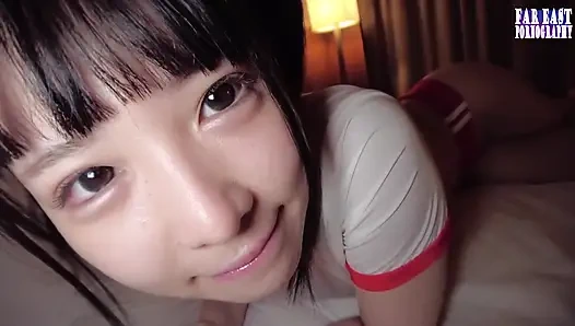 Puppe wie glückseligkeit mit einem dunkelhaarigen necken auf einem verspielten make-over-date ep-4