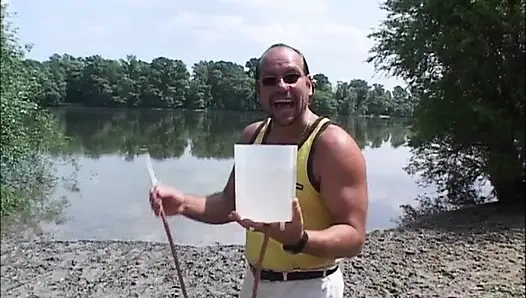 Gadis seksi lagi asik enema bagian 3