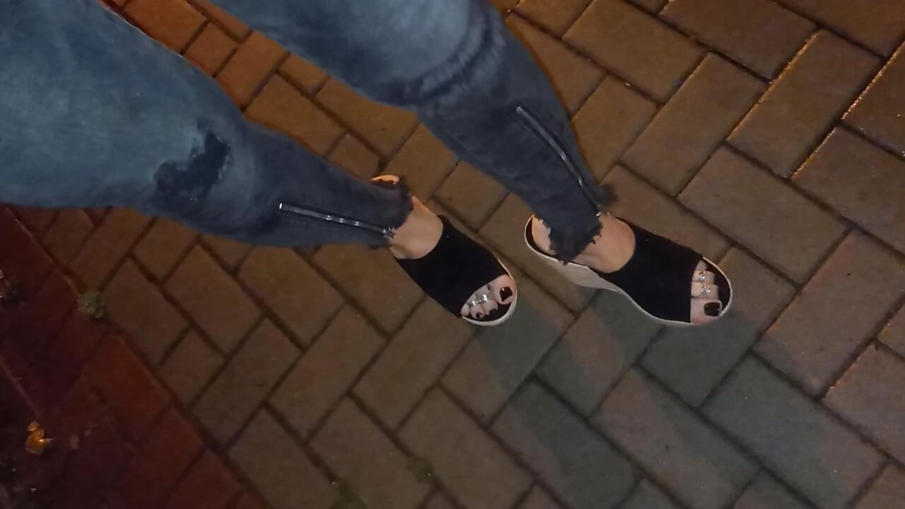 crossdressing in public