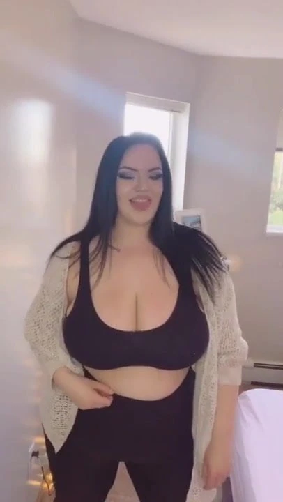 SAVANNAH B. ALICIA-RILEY HUGE FUCKING TITS