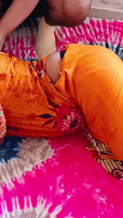 Indisk Bangalore pige lille brystmassage | Klip 1