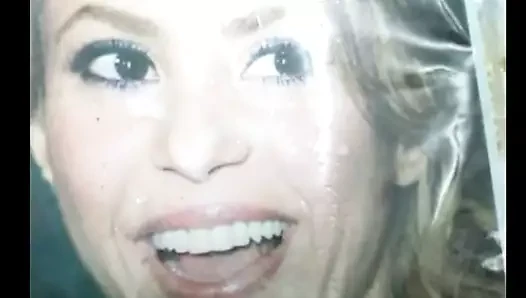 Shakira boşalma anısına 15