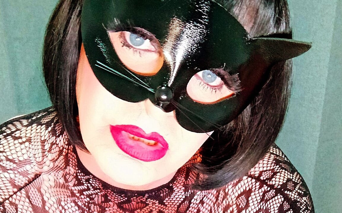 Trans Cat Girl Masturbates