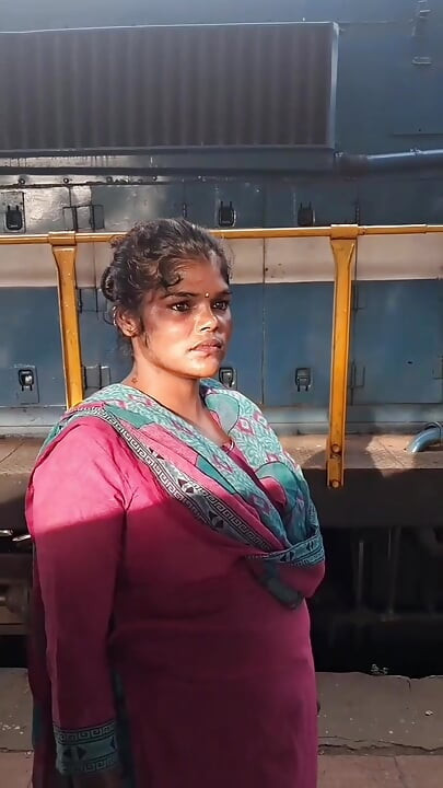 Stepsister Enjoy Sex in Farm, Indian Village Sex in Farm