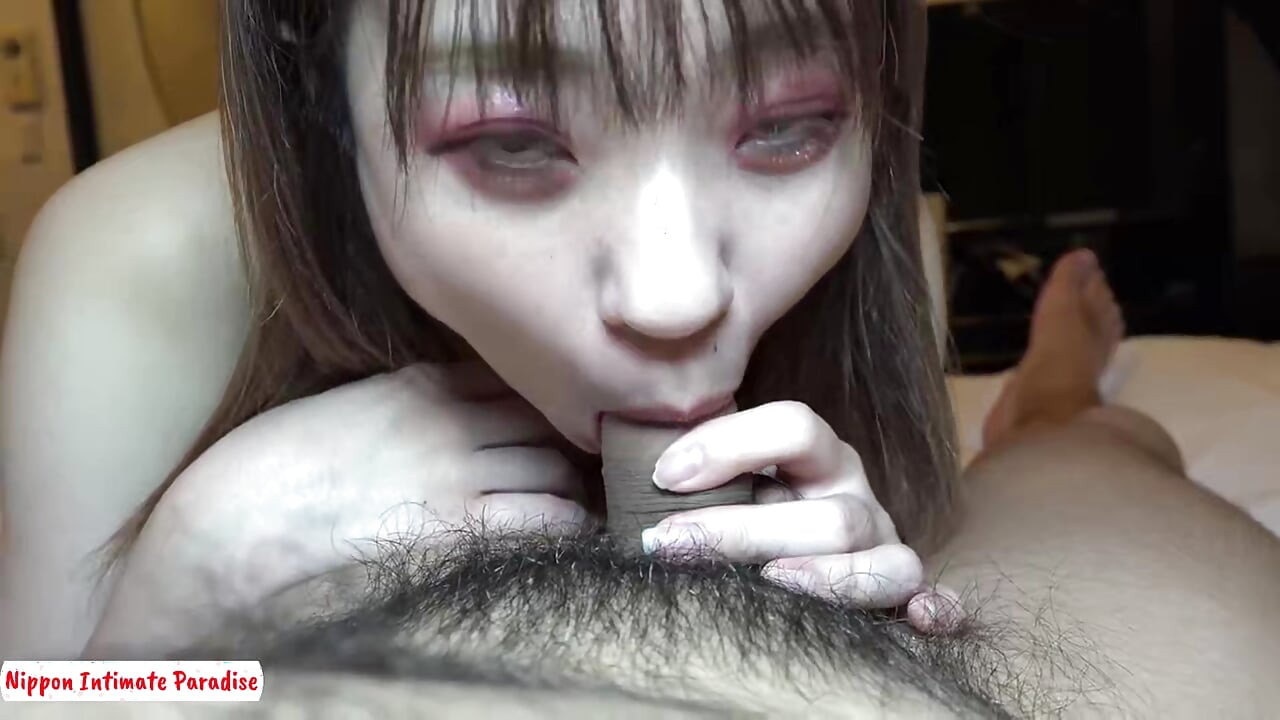 Mii si cewek imut dengan wajah aduhai lagi asik muasin dirinya sendiri dengan percaya diri