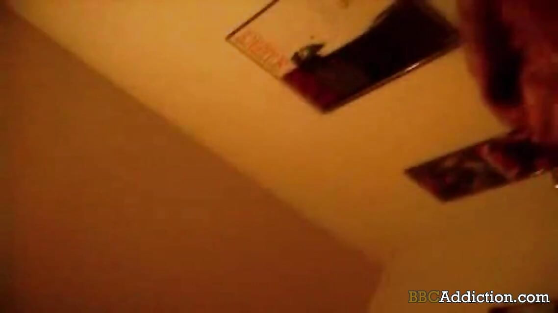 Εθισμός στο BBC - Η γυναίκα μου λατρεύει μεγάλο μαύρο πούτσο