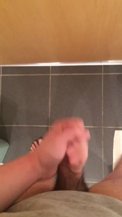 Rubbing a Chinese cock out