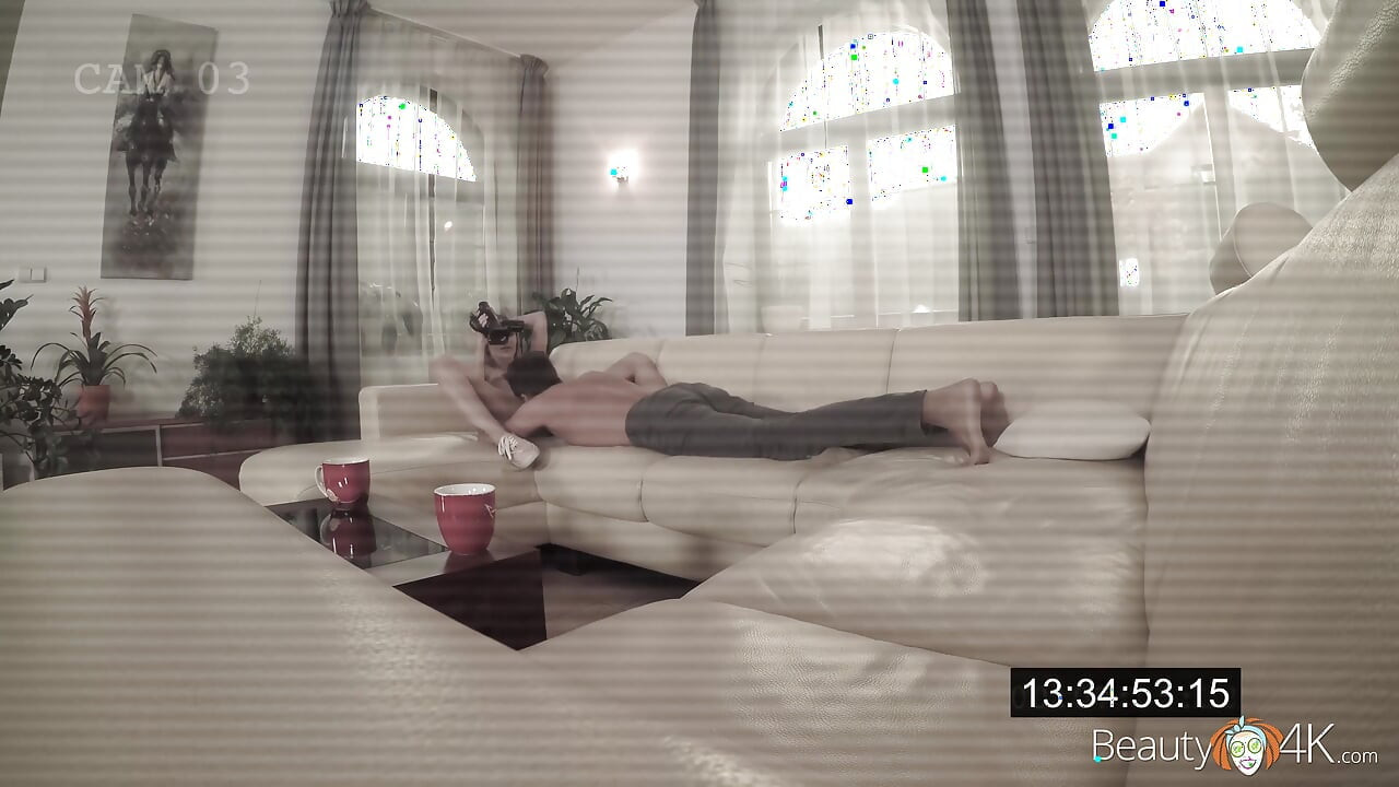 Hvordan jeg lærte min ven Angel at narre mænd til sex