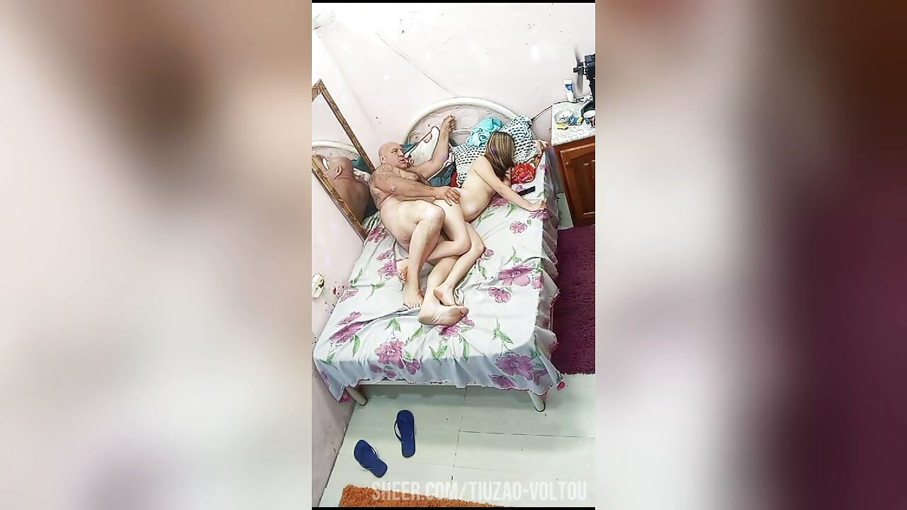 BRANQUINHA QUER  PAU   GROSSO