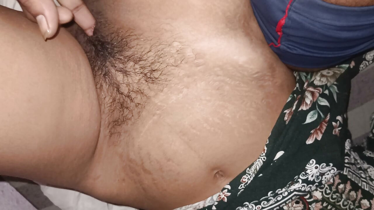 Mene meri soteli bahan ko pel diya