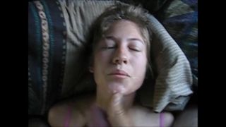 Камшот на лицо в любительском видео 308
