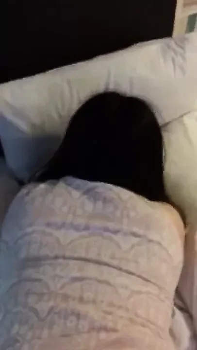 Chica coreana con fuertes gemidos !!