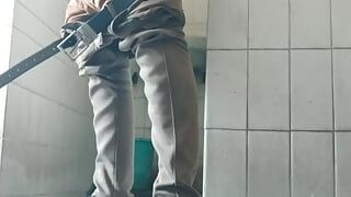 Tamil10inches pissing session