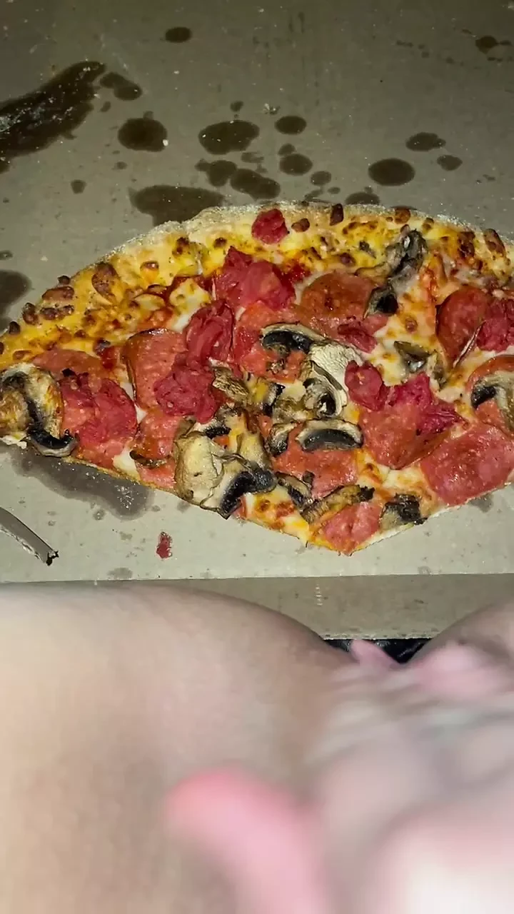 PIZZA GENÇ MASTÜRBASYON -SAPıK YEMEK FETIŞI-KADıN GARIP ARAP PORNO-GERÇEK ORGAZM- AMATÖR- ARAP SNOWWHITE-ABD LOS ANGELES 2025 G