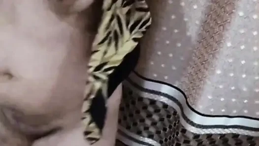 Hot bhabi showing her boobs to her devar ji on call